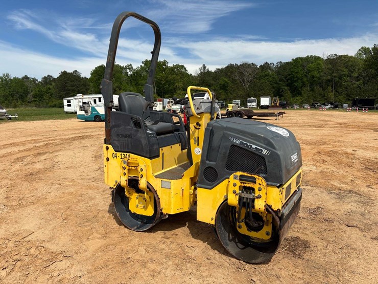 2013-bomag-bw900-50-image-4