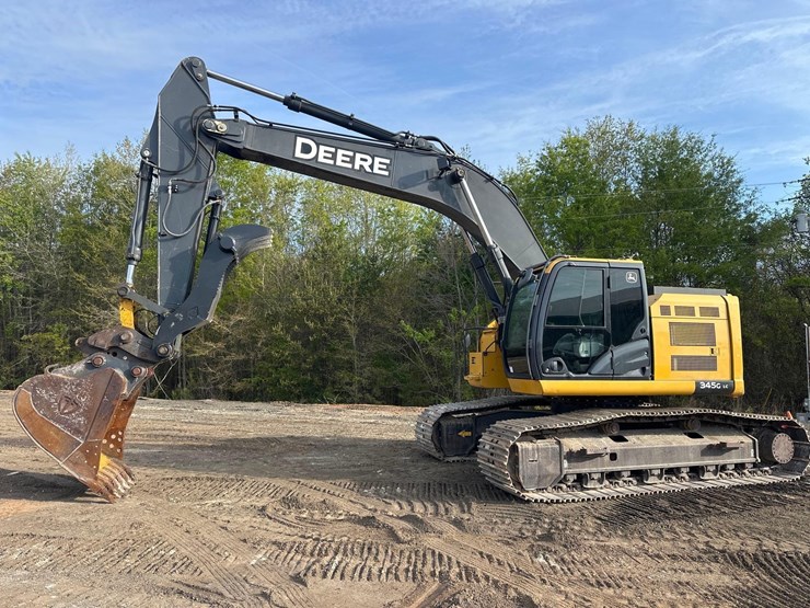 2019-deere-345g-lc-image-1