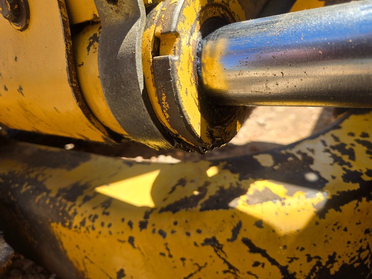 1998-deere-650g-image-78