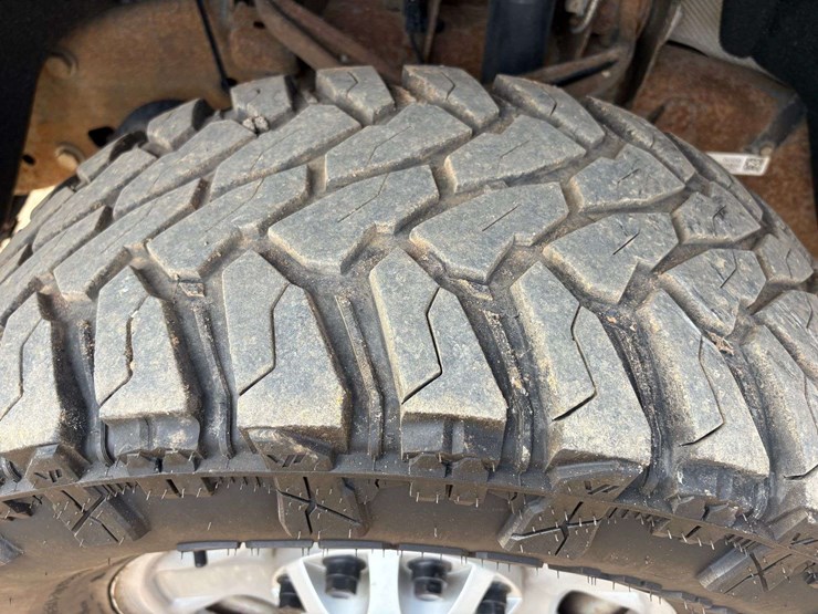 2019-chevrolet-2500-image-10