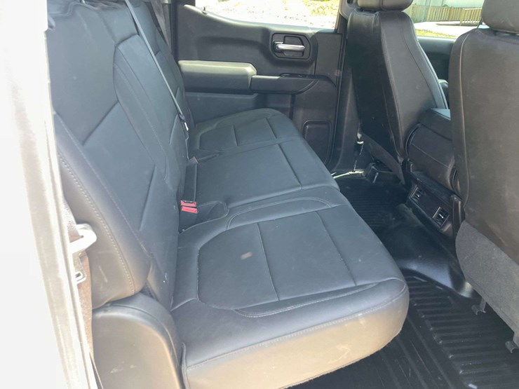 2019-chevrolet-silverado-1500-image-16