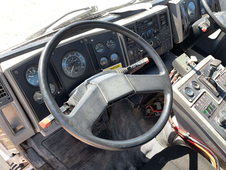 2003-sterling-sc8000-image-11