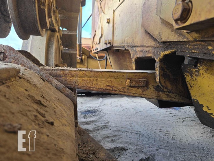 1982-caterpillar-d6d-image-30