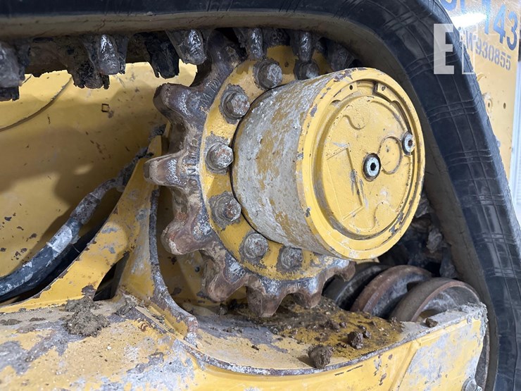 2023-caterpillar-259d3-image-31