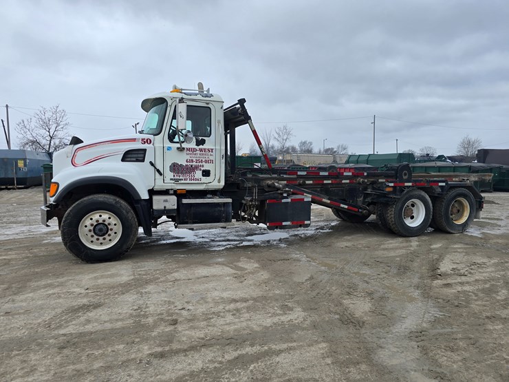 #22591-•-2007-mack-cv713-granite-roll-off-truck-image-3