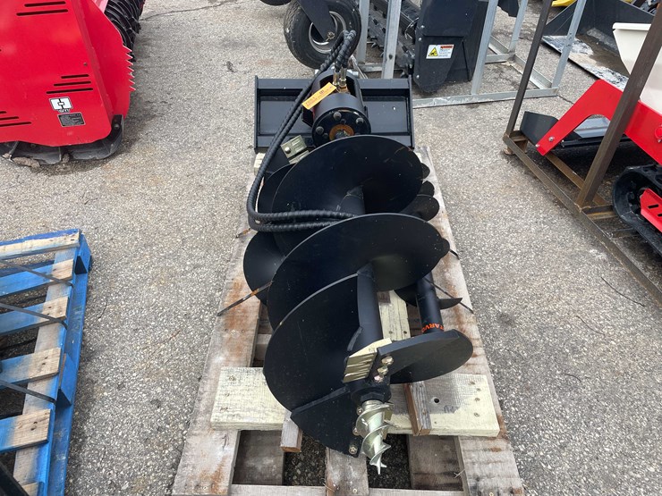 #7051-•-unused-starvox-mini-skid-steer-post-hole-auger-(o10)-image-5