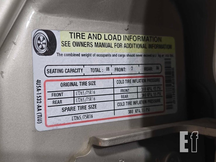 2005-ford-excursion-image-25