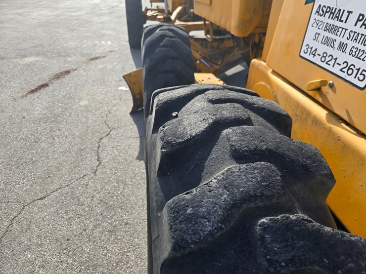 1971-deere-570a-image-60