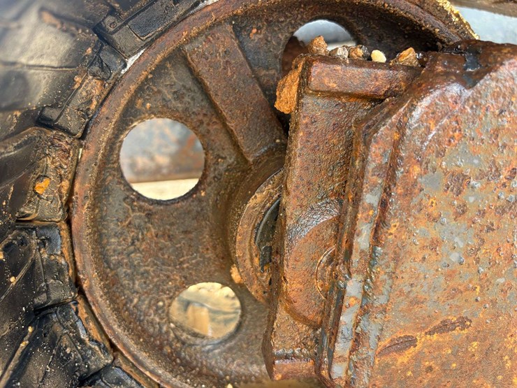 2007-bobcat-335-image-29