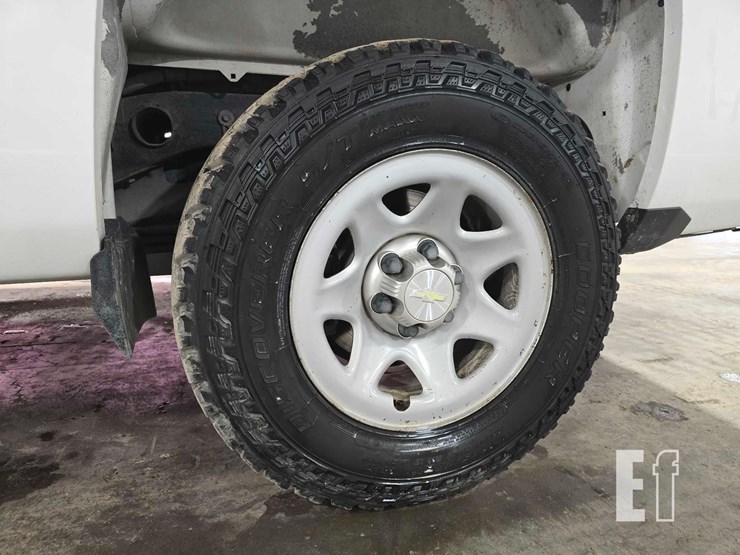 2015-chevrolet-silverado-1500-image-21