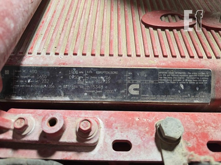 2021-peterbilt-367-image-19