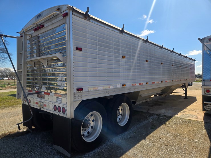 2010-timpte-hopper-bottom-image-13