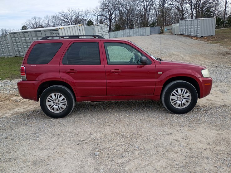 2005-mercury-mariner-image-11