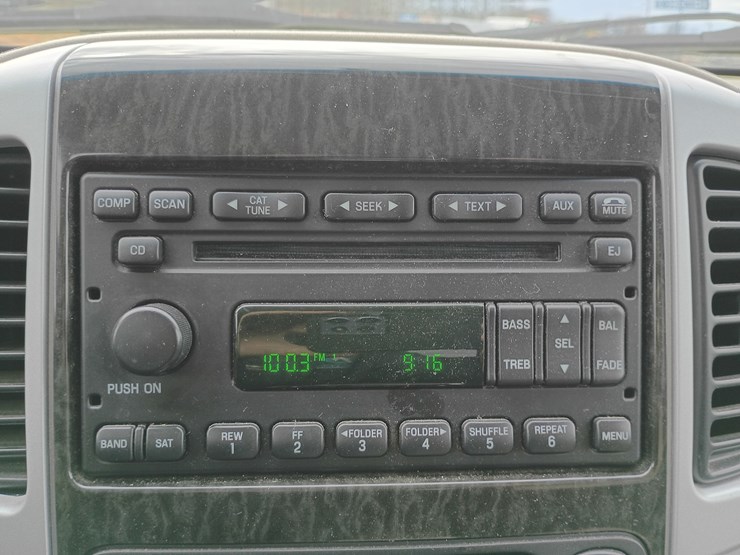 2005-mercury-mariner-image-41