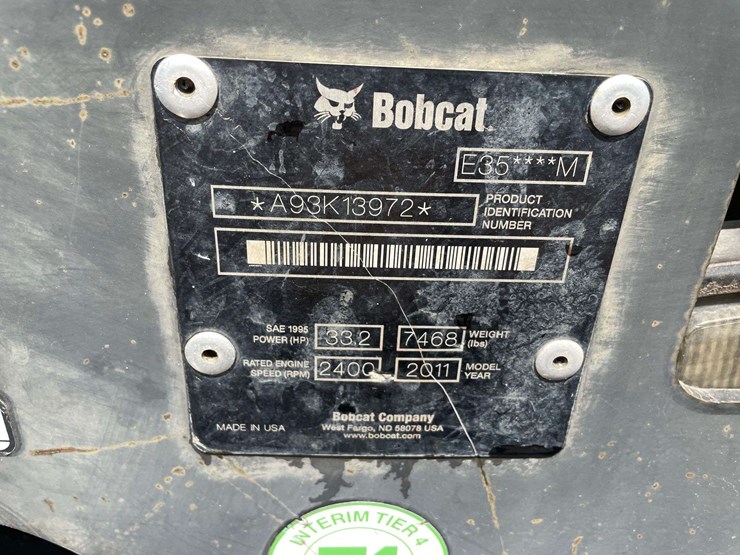 2011-bobcat-e35-image-29