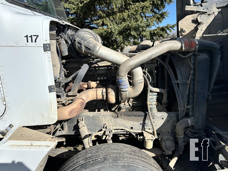 1991-freightliner-fld120-image-53