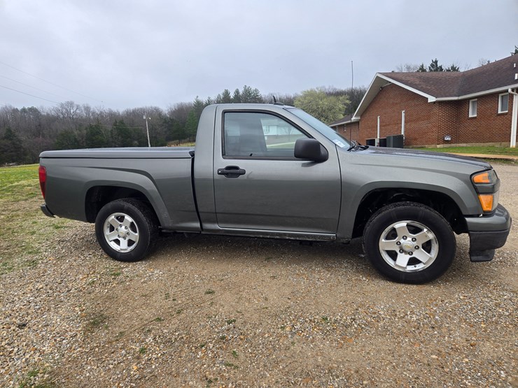 2011-chevrolet-colorado-image-16