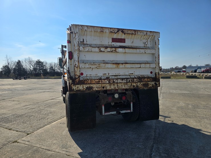 #22520-•-2002-gmc-c7500-dump-truck-image-8