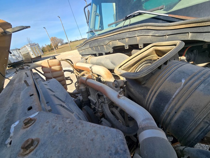 2013-international-workstar-7400-image-32