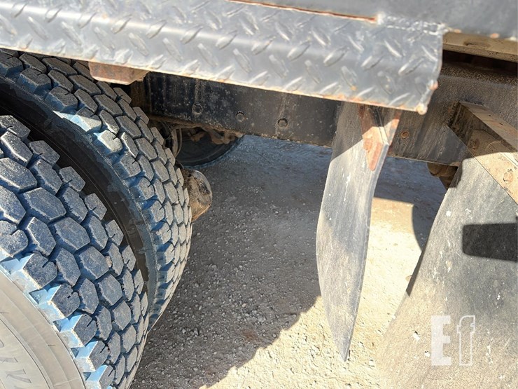 2002-kenworth-t800-image-39