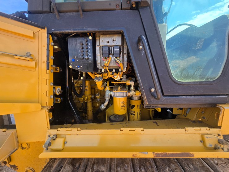 2001-caterpillar-953c-image-38