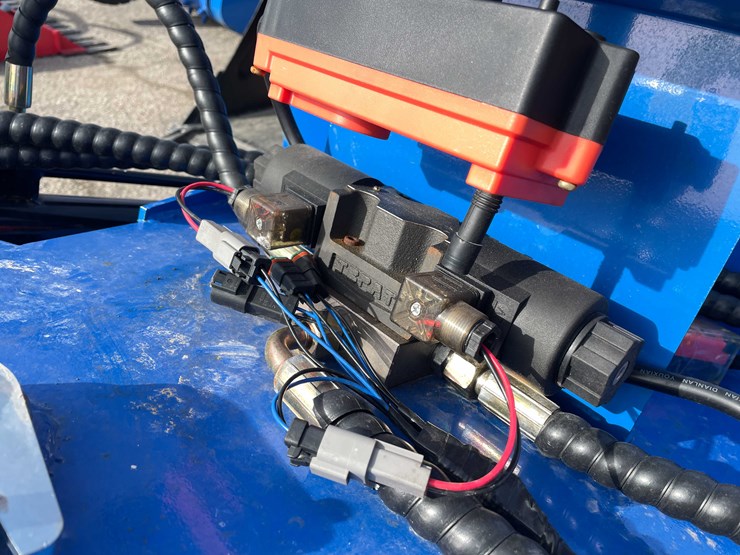 #7050-•-unused-top-cat-skid-steer-landscape-harley-rake-(o10)-image-10