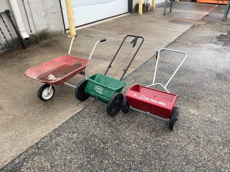 #7021-•-(2)-fertilizer-spreaders-and-wheelbarrow-(o3)-image-1