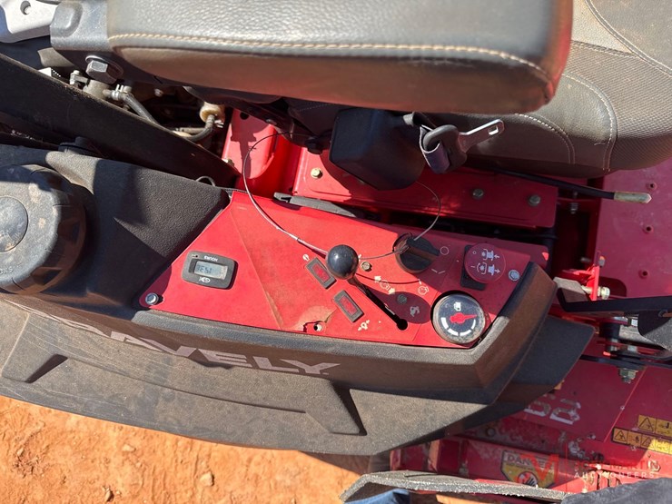 2018-gravely-proturn-52-image-14