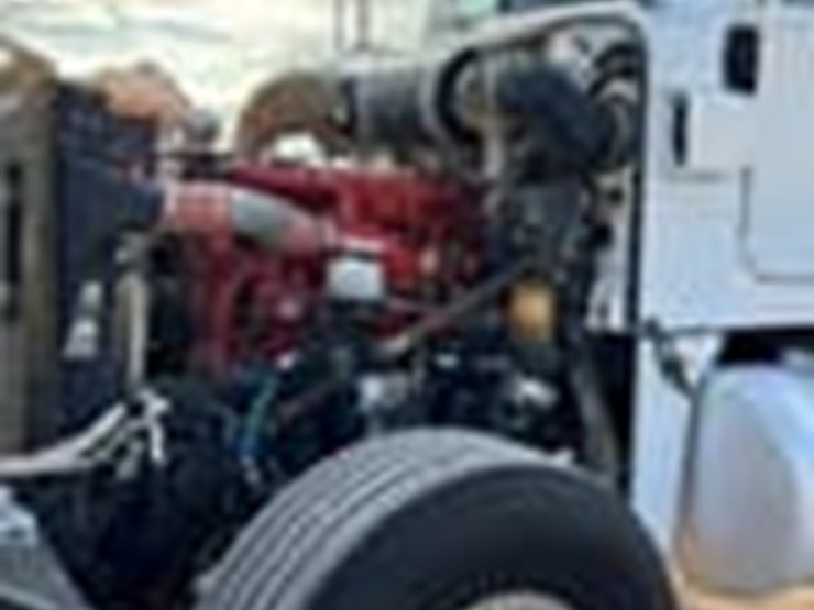 2013-peterbilt-367-image-6