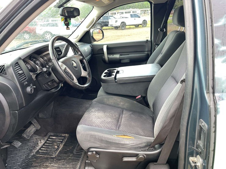 2009-chevrolet-silverado-1500-image-10