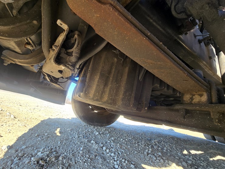 2014-freightliner-cascadia-125-image-38