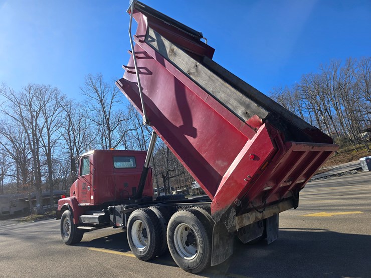 1999-cummins-m11-image-36