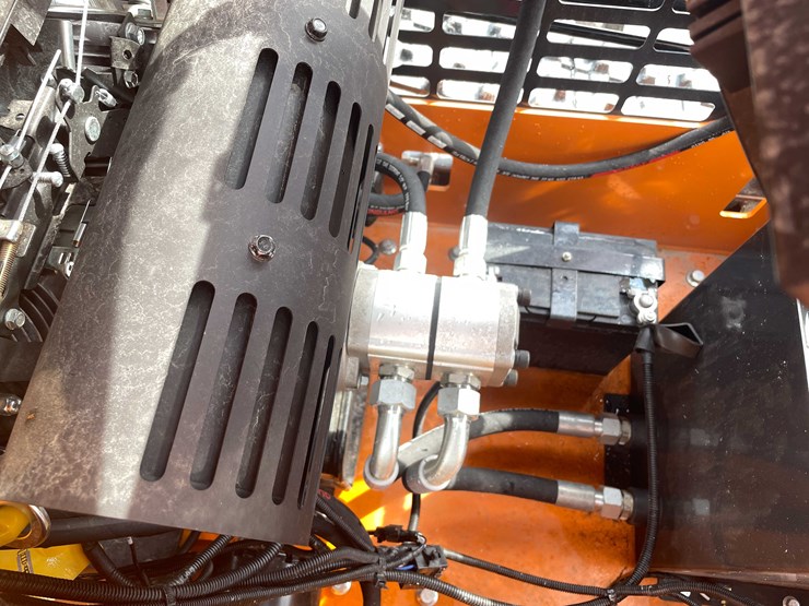 #7048-•-unused-arteer-480-mini-skid-steer-loader-(o10)-image-20