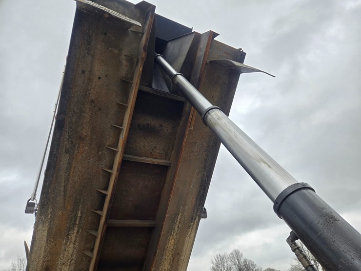 2014-kenworth-t660-image-39