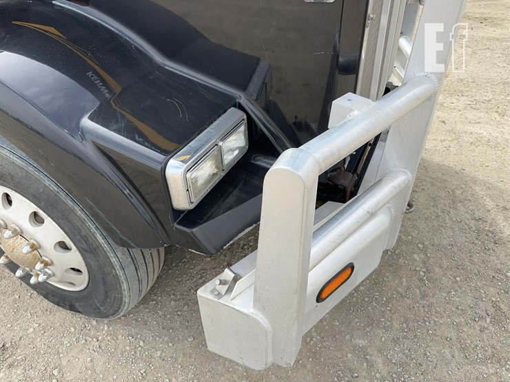 2005-kenworth-t800-image-36