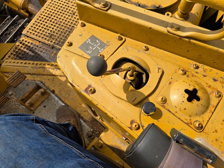 1970-caterpillar-d8l-image-92