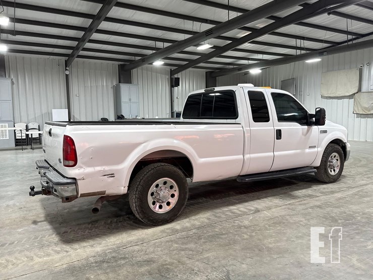 2006-ford-f250-sd-image-3