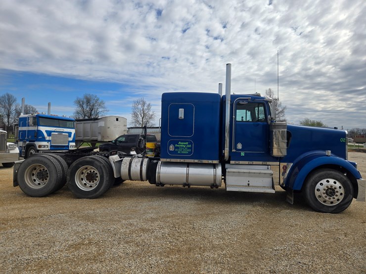 1999-kenworth-w900-image-23