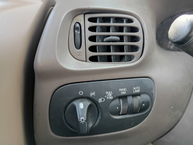 1997-ford-f150-image-50