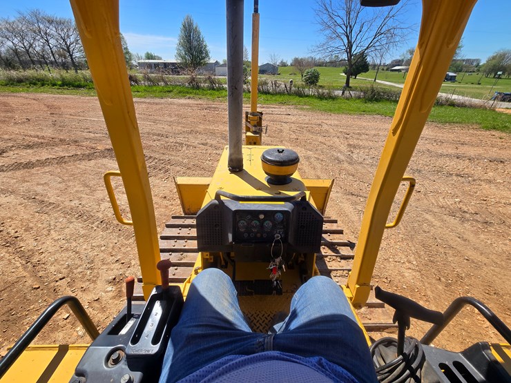 1998-deere-650g-image-38