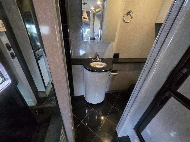 1990-international-4900-image-55