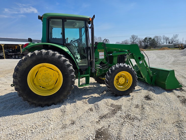 2002-john-deere-6220-image-13