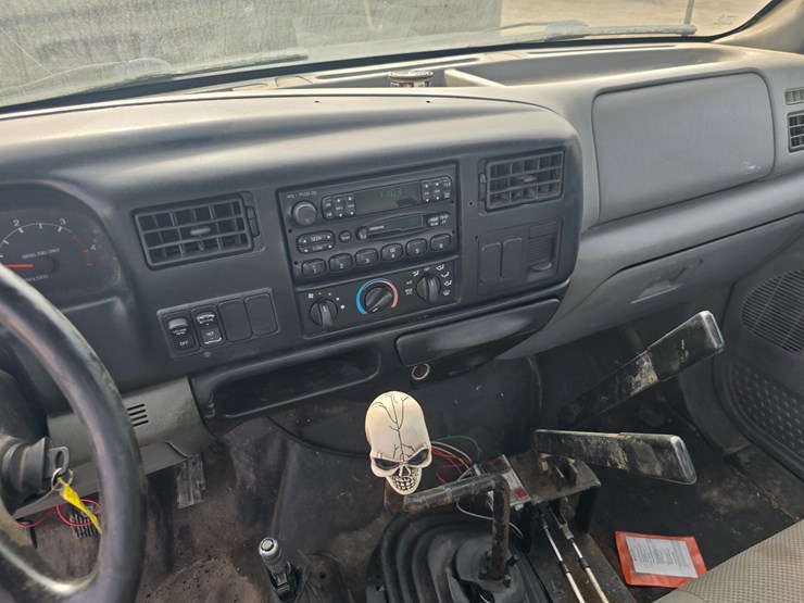 2004-ford-f650-image-67