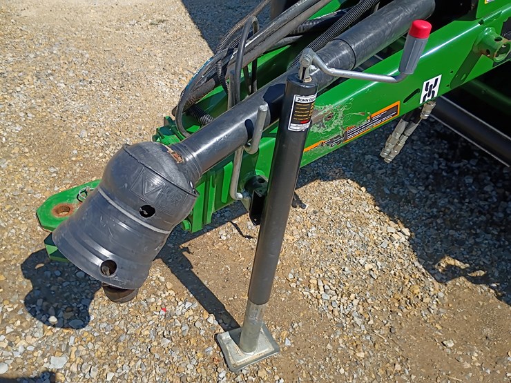 2023-john-deere-450m-image-10