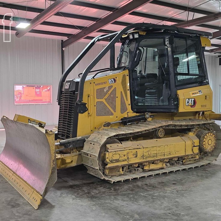 2022 CATERPILLAR D3