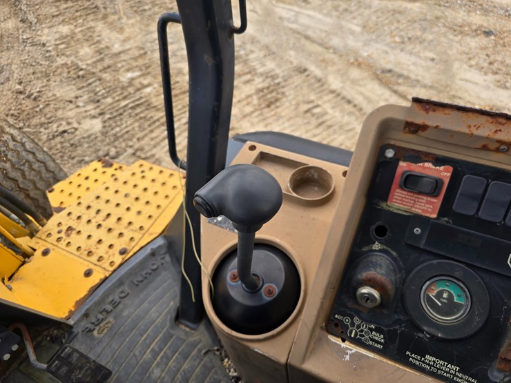 1993-deere-710d-image-65