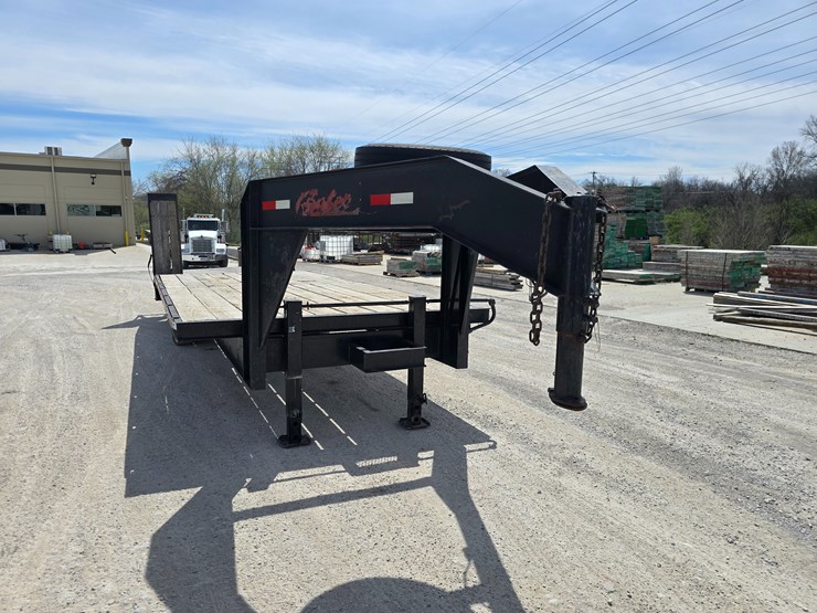 #22628-•-2005-bales-gooseneck-trailer-image-21