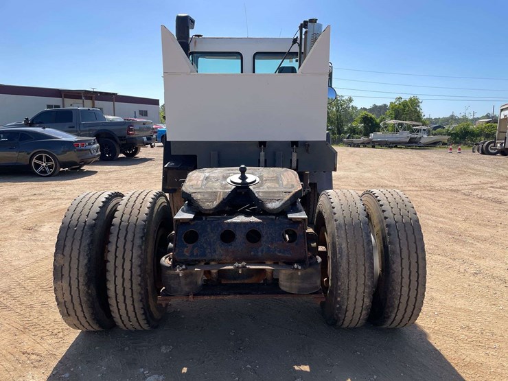 2003-sterling-sc8000-image-6