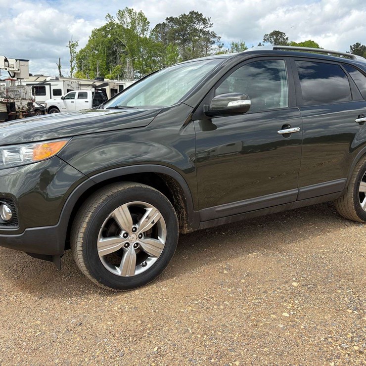 2013 KIA SORENTO