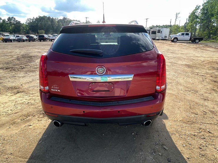 2011-cadillac-srx-image-6